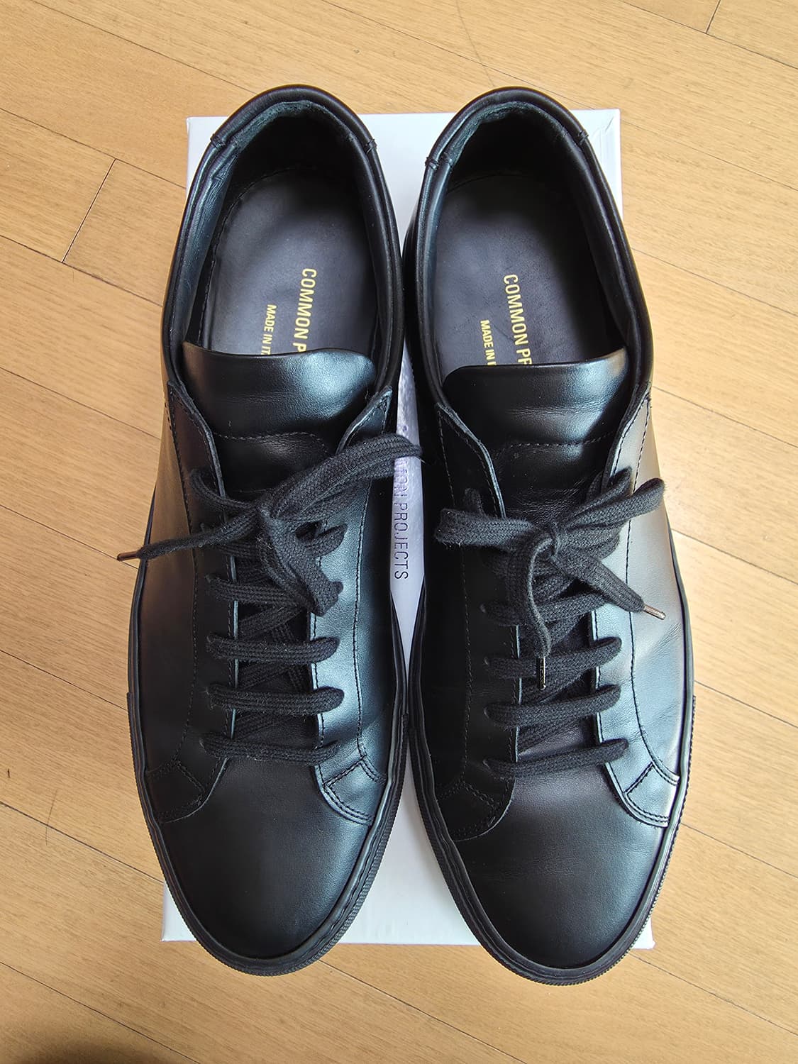 커먼 프로젝트 오리지날 아킬레스 로우 블랙

EU43 팝니다 상품이미지1