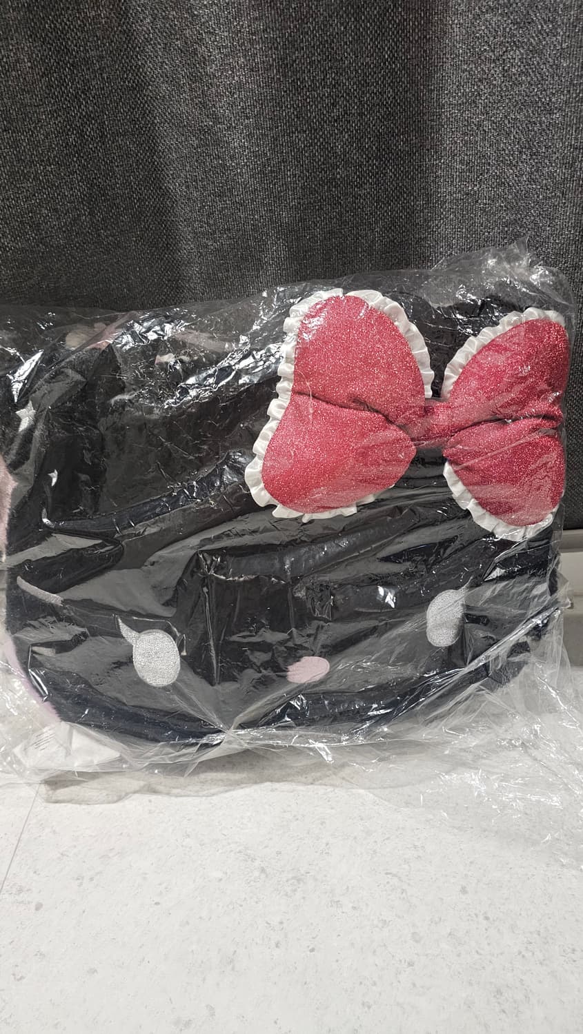 헬로키티 천사와악마시리즈 쿠션 상품이미지1