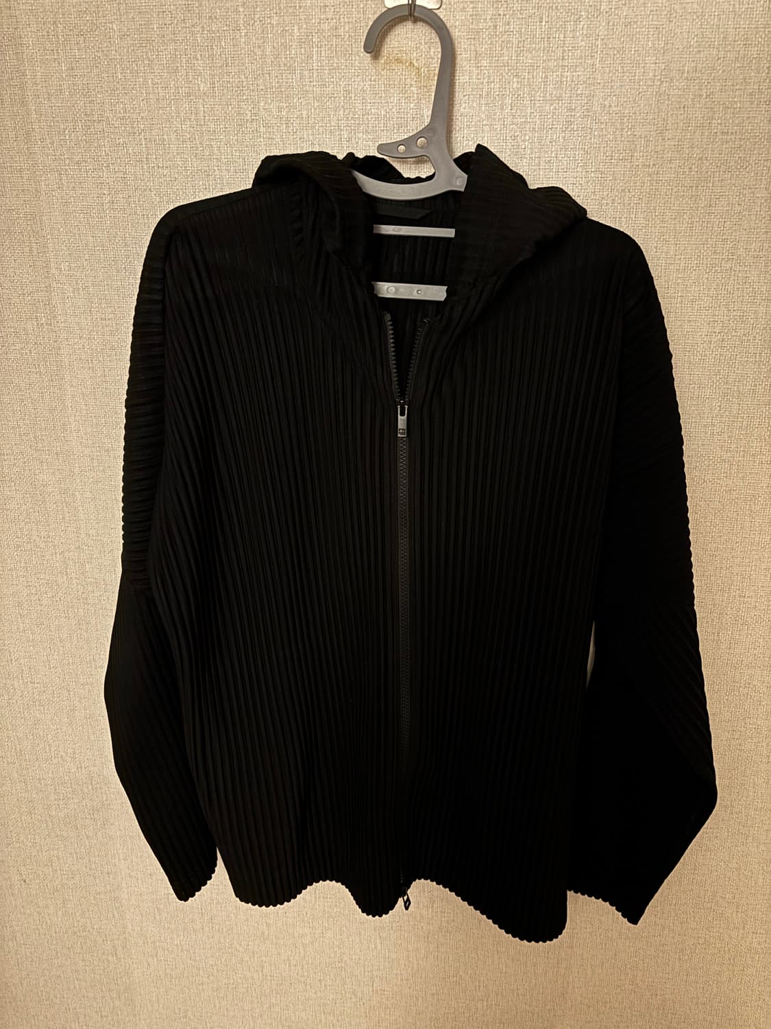 이세이미야케 옴므플리세 후드집업 블랙 상품이미지2