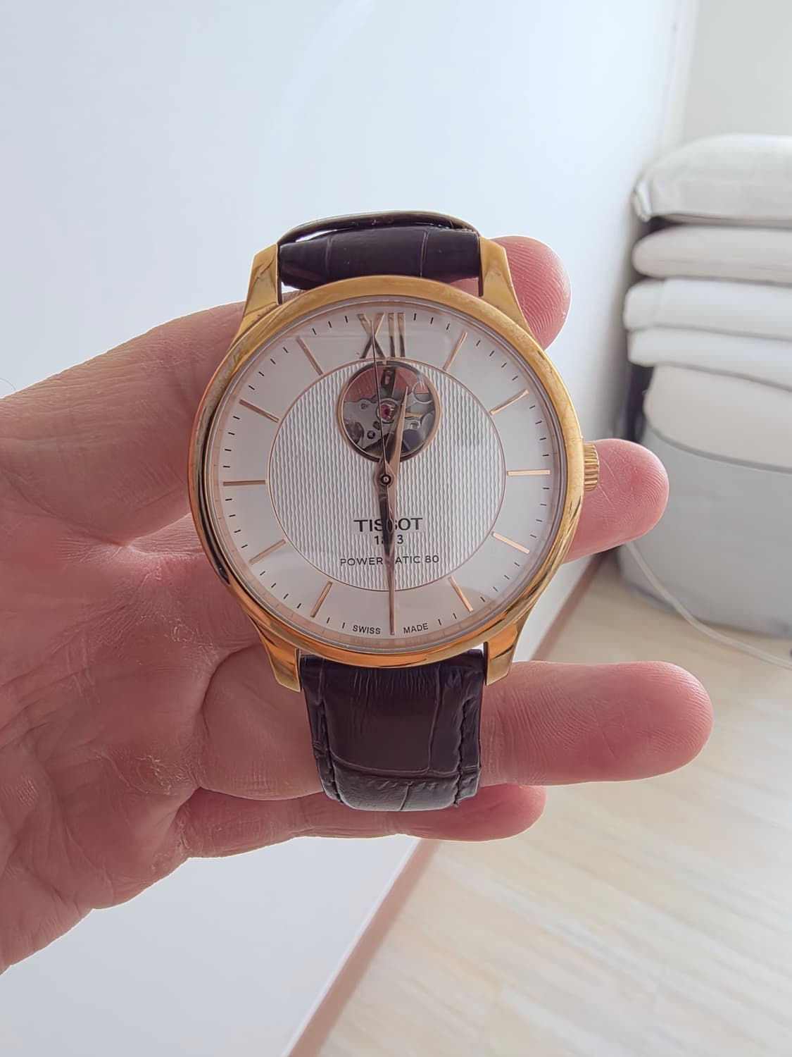 티쏘 1853 파워매틱 80 오픈하트 가죽 시계 상품이미지1