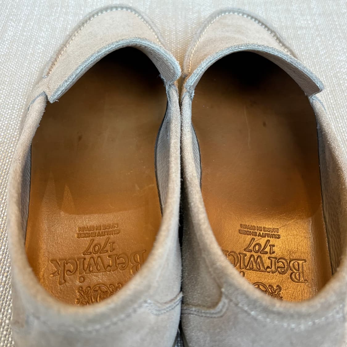 [255] Berwick 5542 스모크 스웨이드 슬립 온 로퍼 상품이미지9