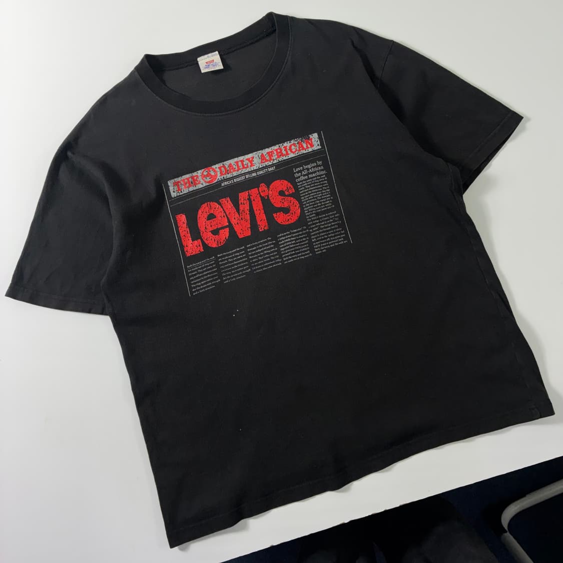 Levi's  리바이스 매거진 그래픽 블랙 반팔티셔츠  상품이미지2