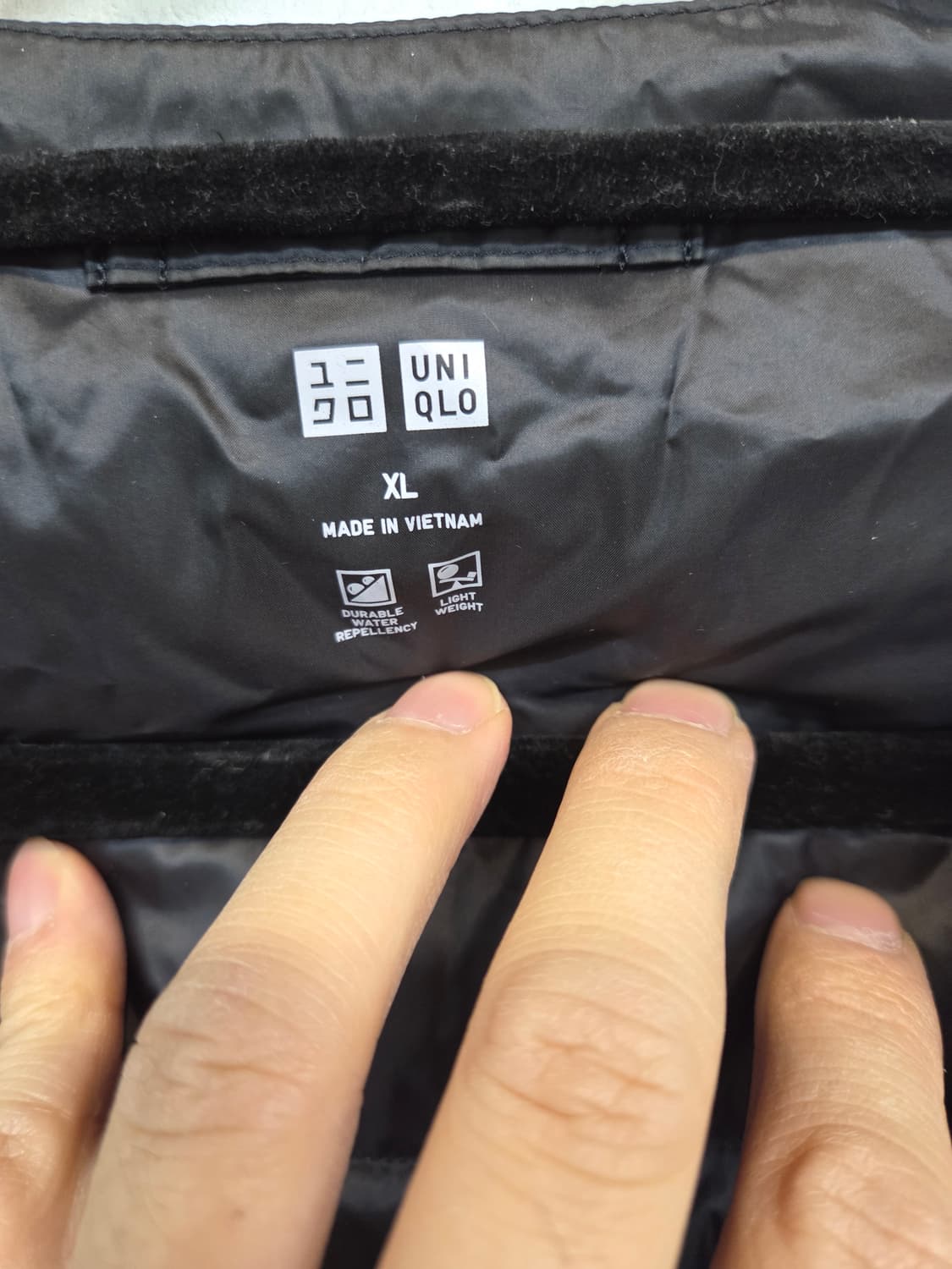 유니클로 경량 패딩조끼 xl 상품이미지3