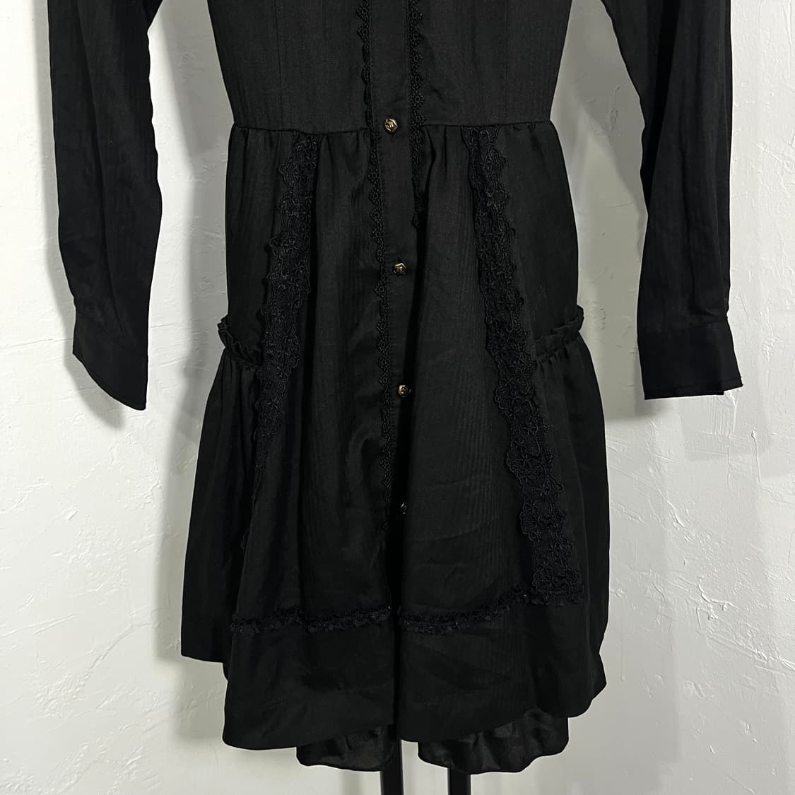 엑시즈팜 레이스디테일 티어드 원피스 상품이미지6