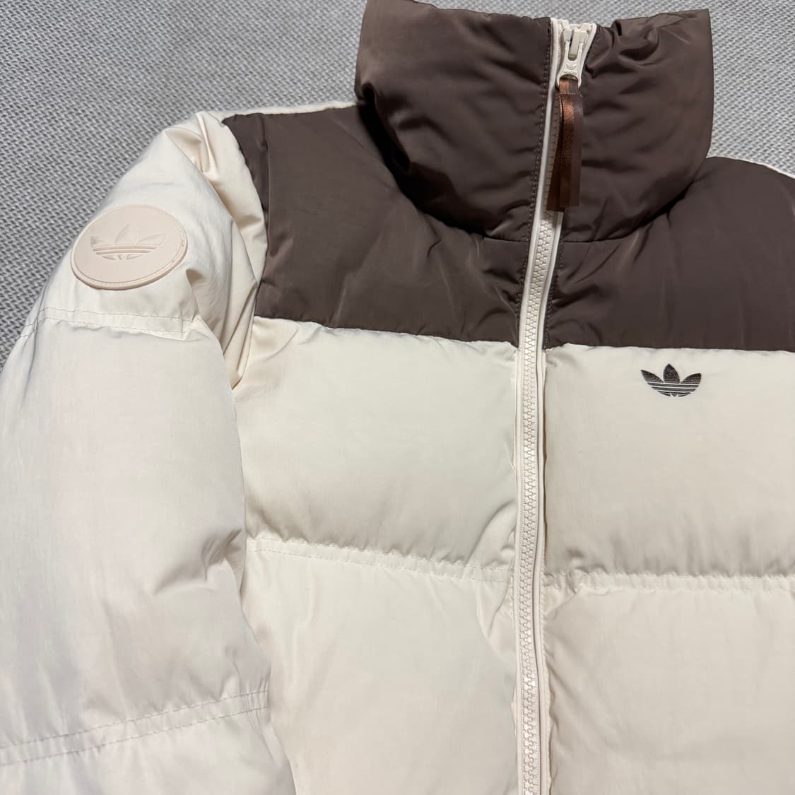 아디다스 오리지널 로고 숏패딩 자켓 상품이미지2
