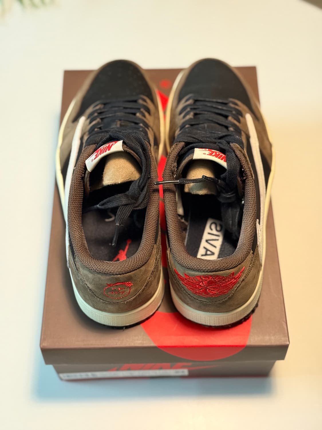 [260] 조던 1 x 트래비스 스캇 레트로 로우 OG SP 모카 상품이미지3