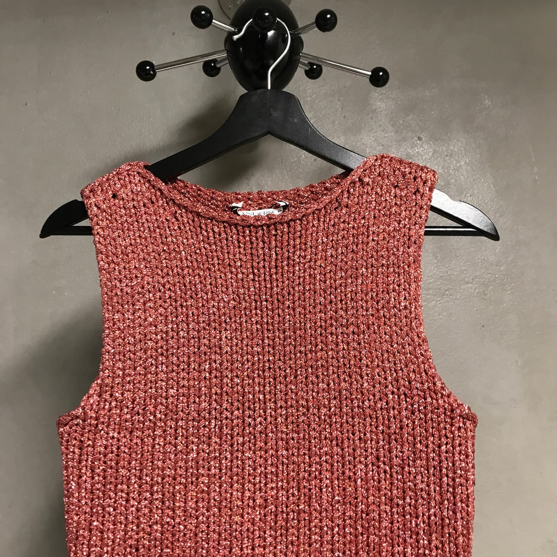 JW 앤더슨 슬리브리스 니트 M(W) 상품이미지2