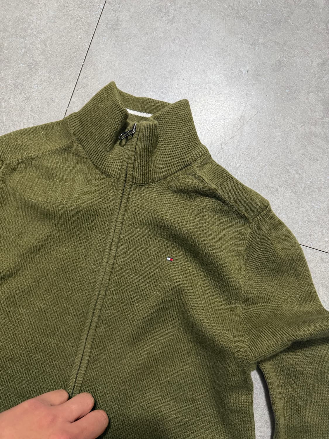 타미힐피거 카키컬러 코튼 니트 집업  가디건  44size   상품이미지2