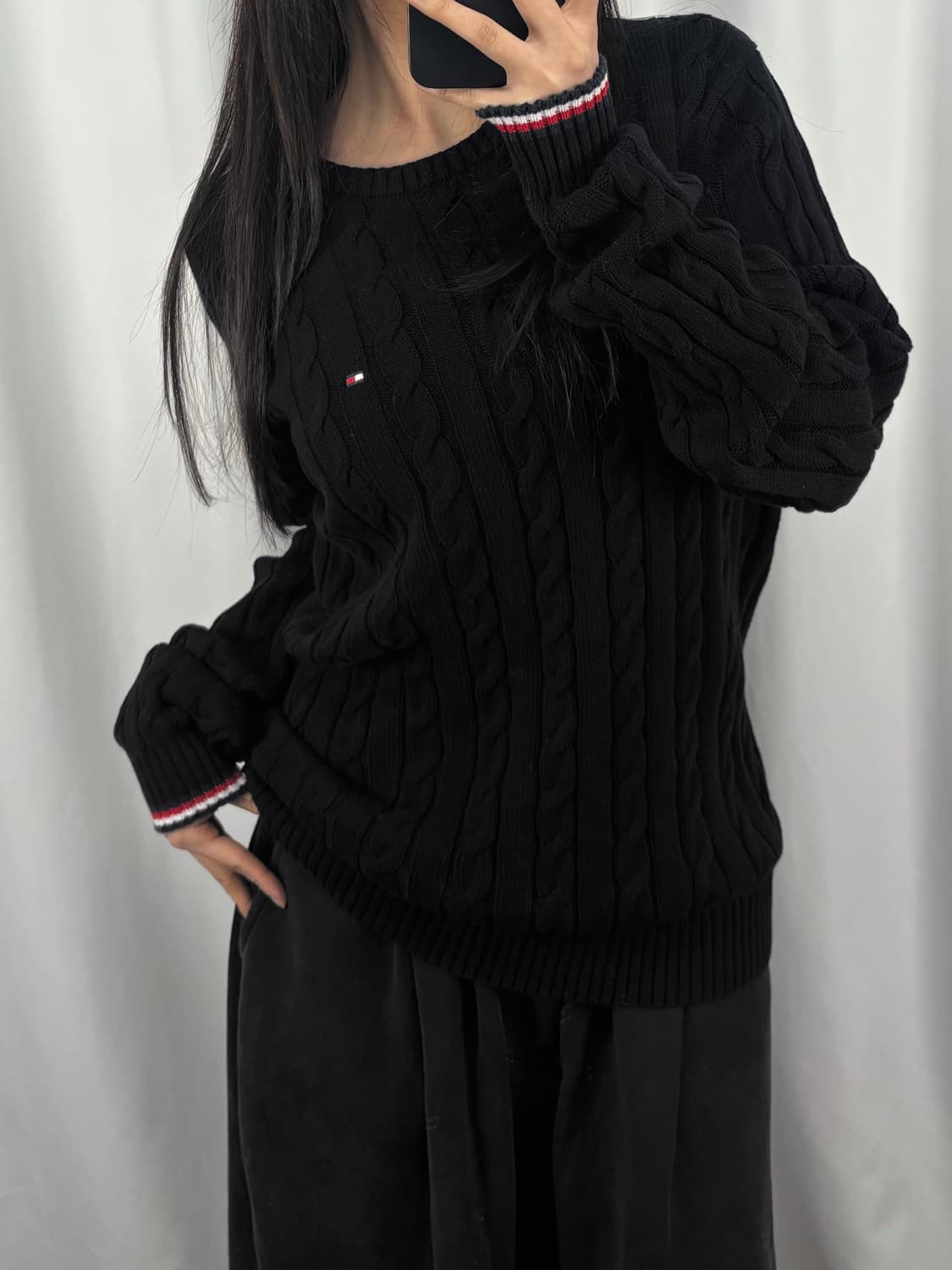 타미힐피거 블랙 코튼 꽈배기 니트 상품이미지2