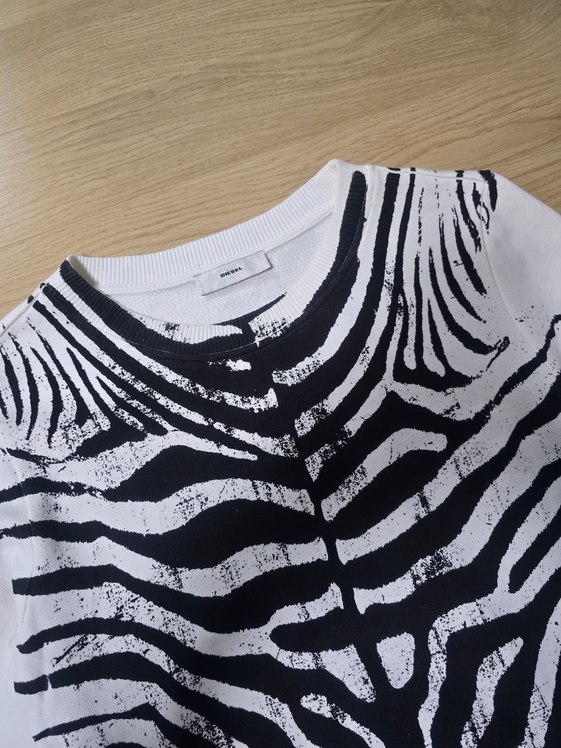 Diesel 디젤 본디지 프린팅 롱슬리브  상품이미지3