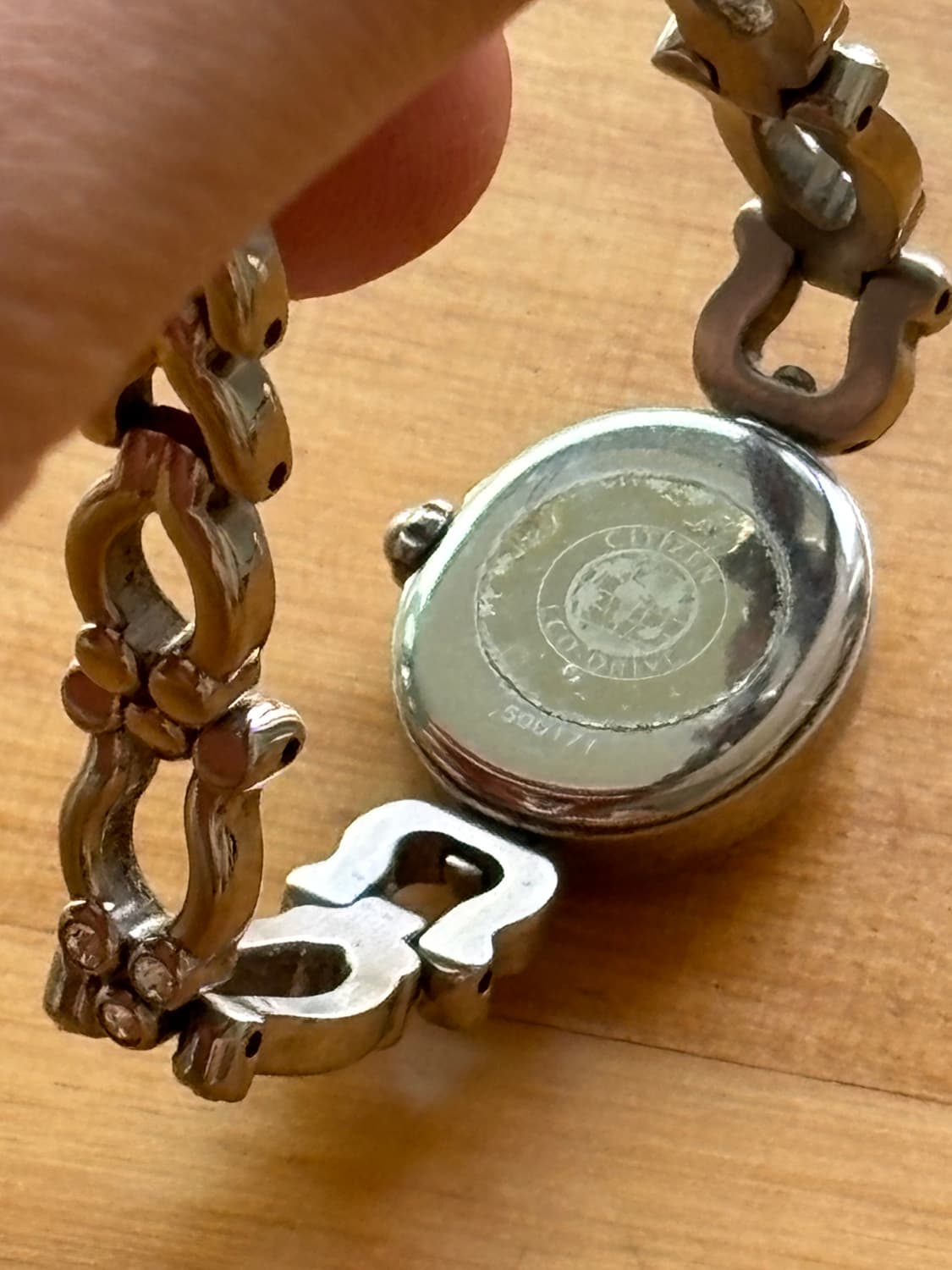00s CITIZEN Eco-Drive Oval Jewelry Watch 상품이미지5