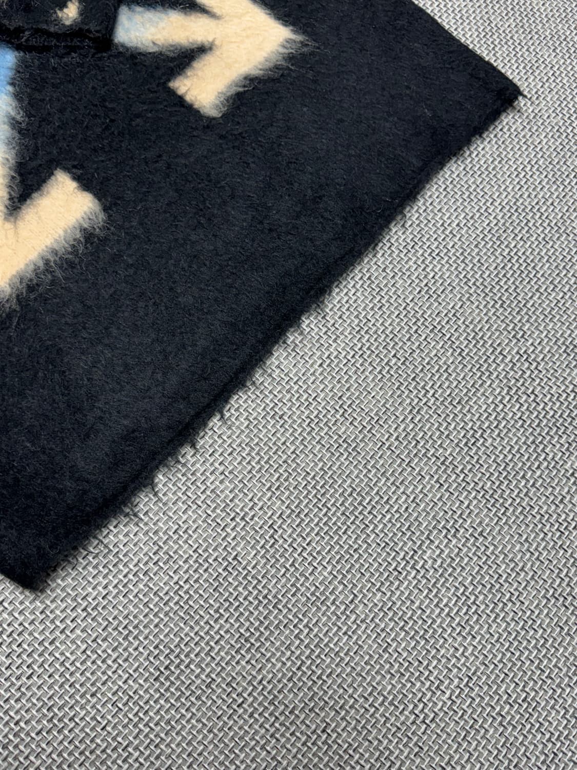 오프화이트 모헤어 니트 상품이미지2