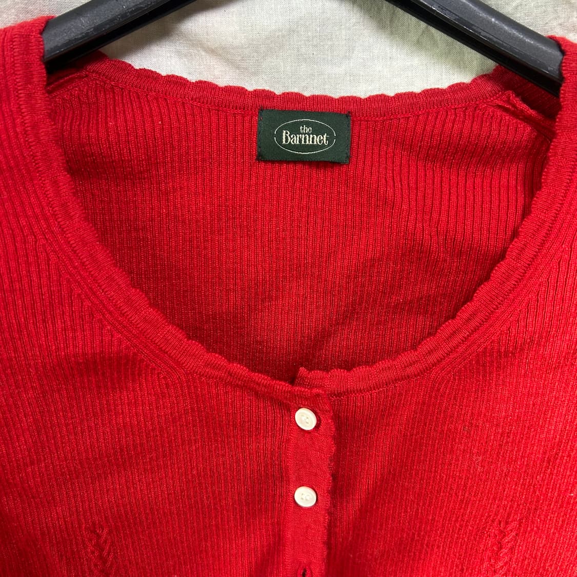 The barnet 더바넷 레드 크롭가디건 상품이미지2