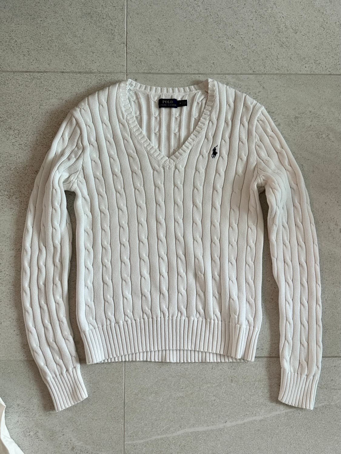 [드라이완]폴로 화이트 브이넥 꽈배기 니트  상품이미지2