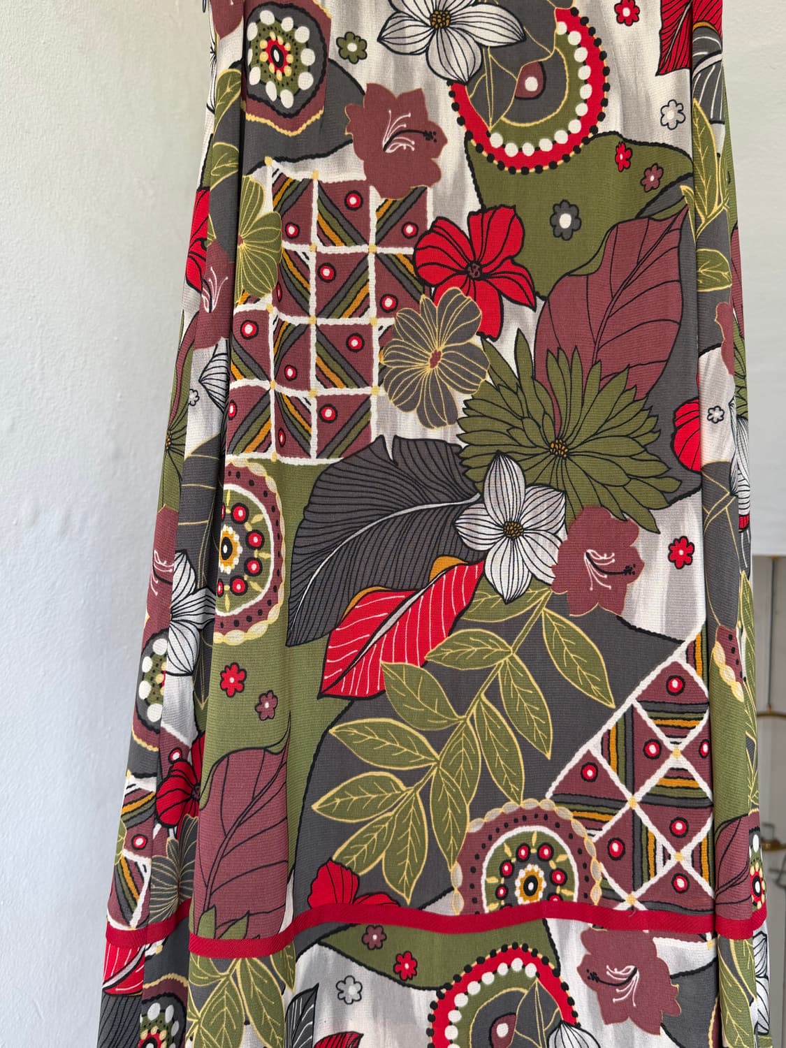 y2k 레드포인트 하와이안 미디 스커트 상품이미지6