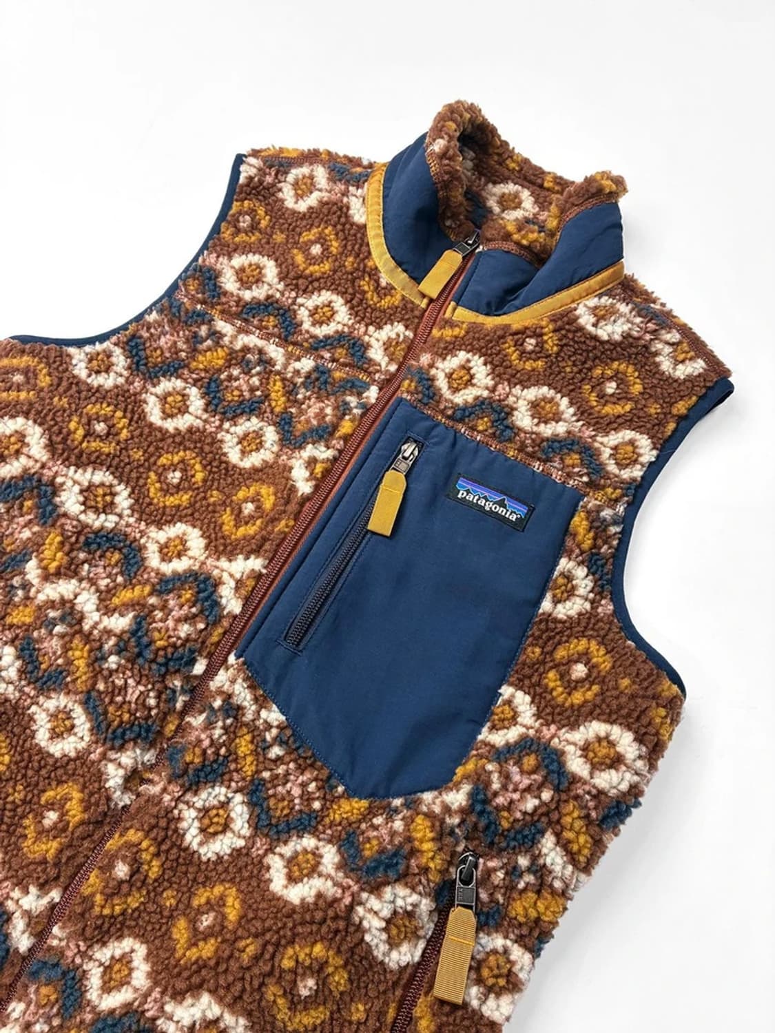 파타고니아 우먼스 클래식 레트로 X 베스트 PN5447 상품이미지2