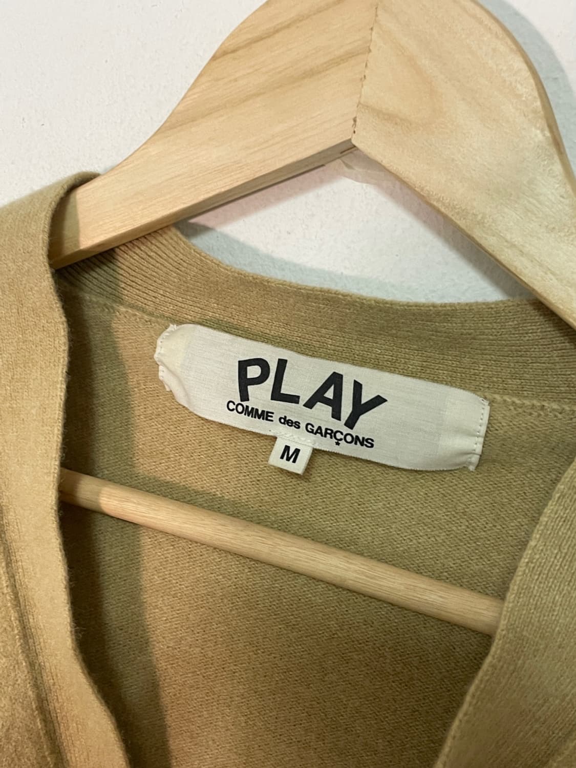 꼼데가르송 샌드베이지 블랙와펜 가디건
 상품이미지5