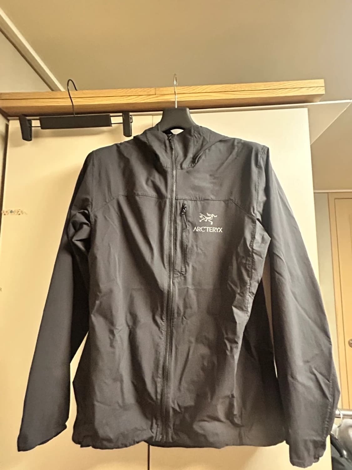 아크테릭스 바람막이 s 상품이미지2