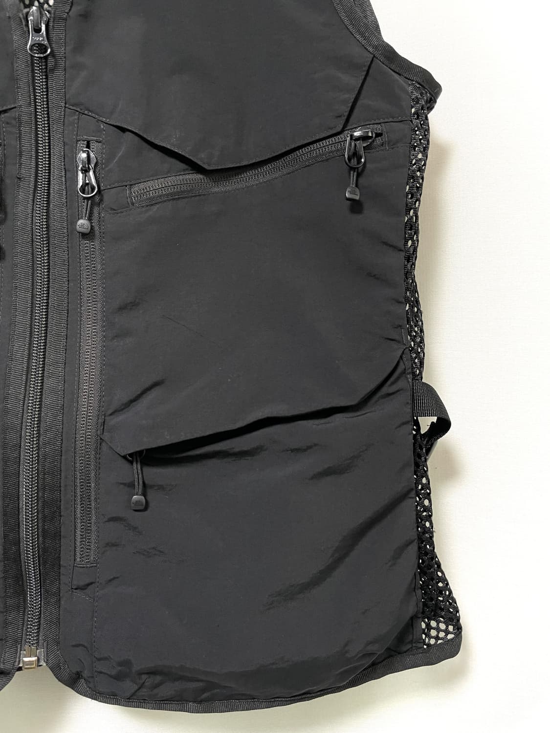 노스페이스 기어메쉬 유틸리리 조끼 100 L _ 블랙 (등산 낚시 배달 상품이미지3