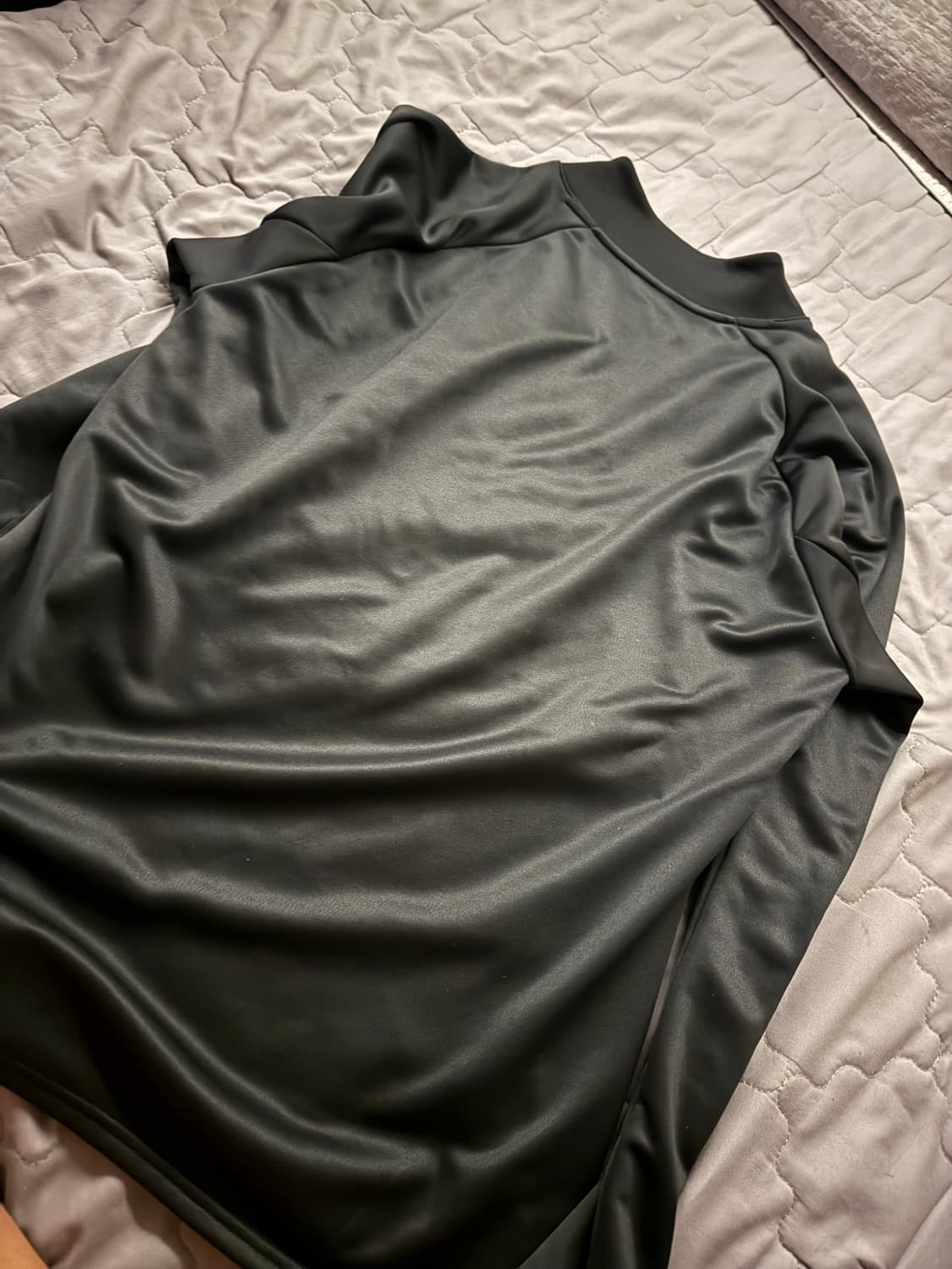 AC밀란 23/24시즌 홈 유니폼 맨투맨 상품이미지2