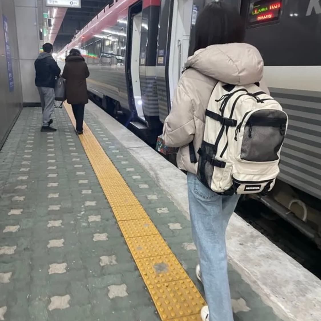 네이키드니스 코듀라 프리미어 백팩 베이지 상품이미지10