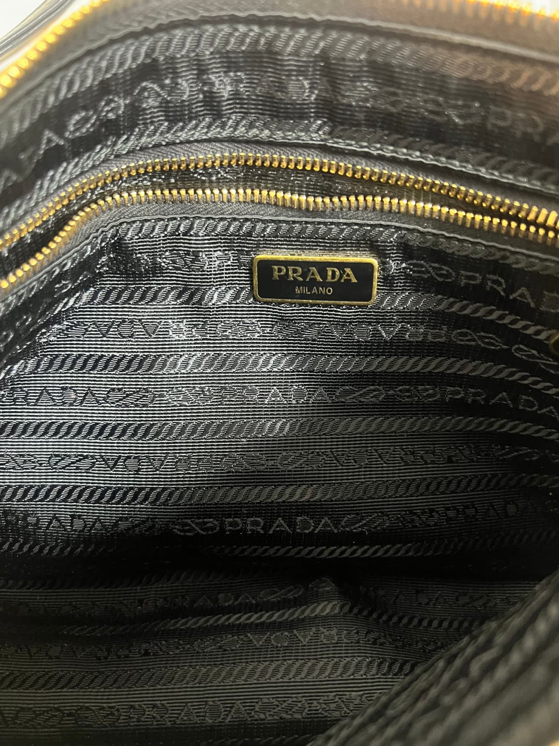 [정품] 프라다 나일론 체인 크로스백 상품이미지2