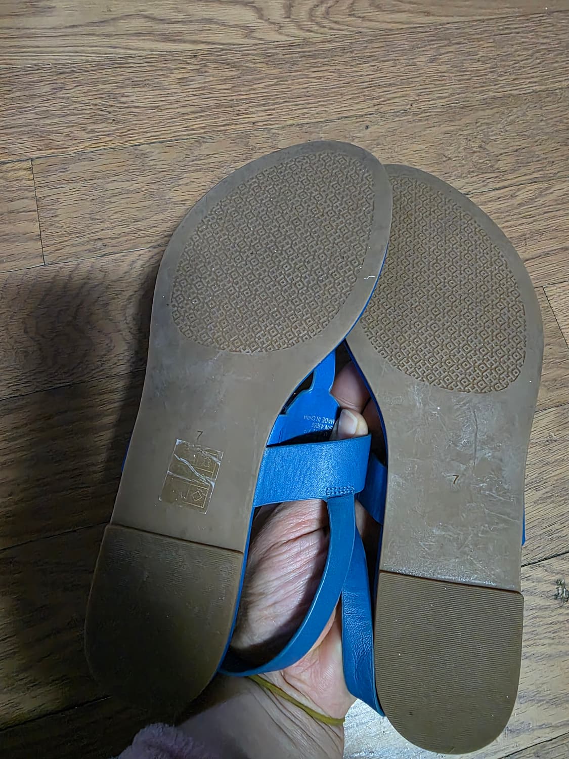 토리버치 여성 가죽 쪼리 샌들 상품이미지4