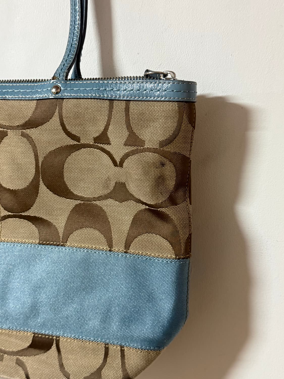 코치 COACH 시그니처 자카드 스카이블루 배색 토트백 숄더백 상품이미지3