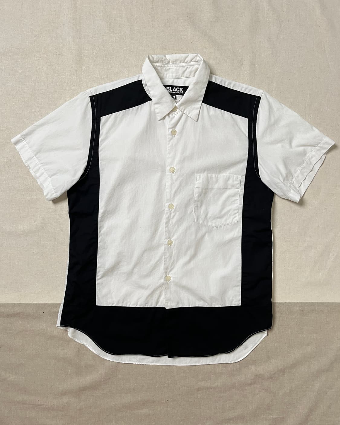 꼼데가르송 블랙 배색 하프셔츠 comme des garcons 상품이미지1