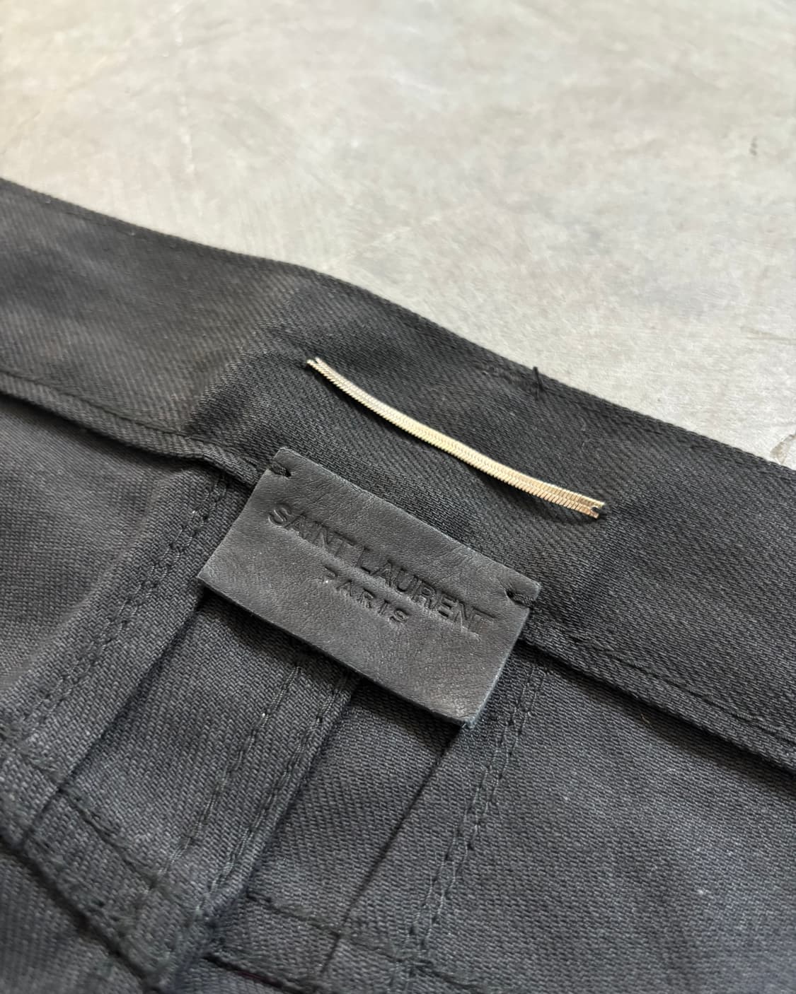 Saint Laurent 생로랑 블랙 컬러 에디 슬리먼 코팅진 상품이미지5