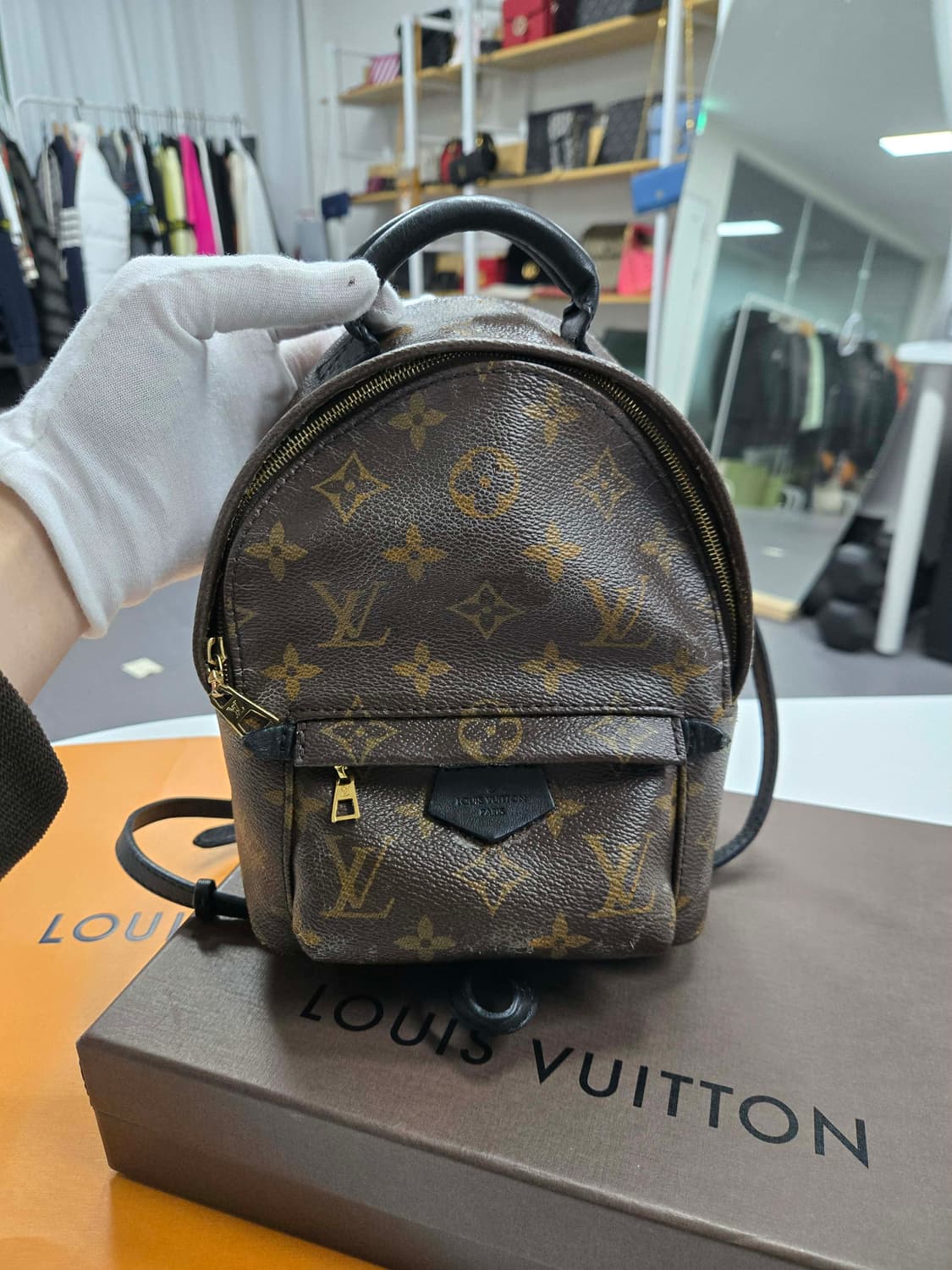 [40%특가] 루이비통 팜스프링스 미니 백팩 상품이미지1