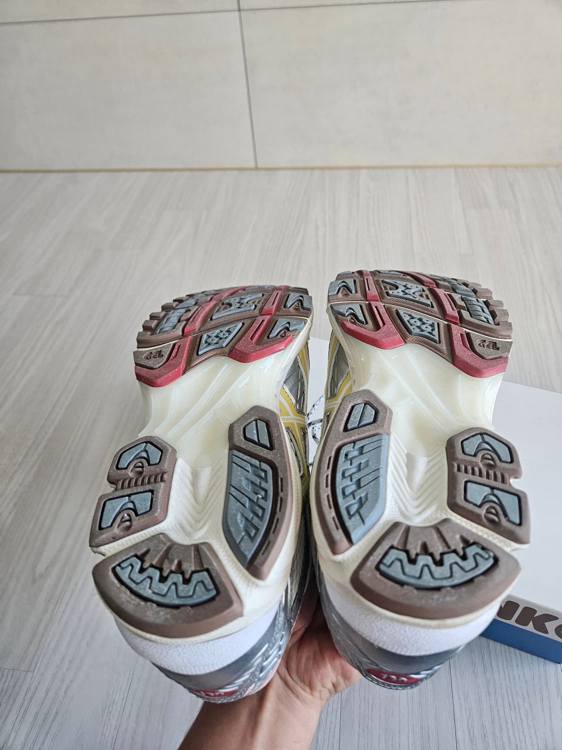 아식스 젤님버스x반디더핑크x아트모스 270 상품이미지3