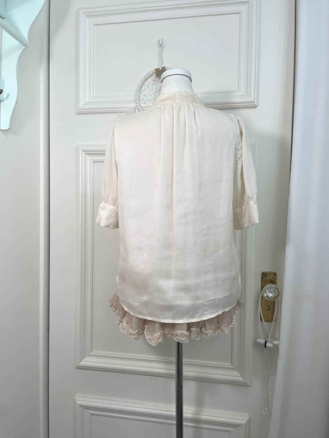 coral ivory satin bow point blouse 상품이미지3