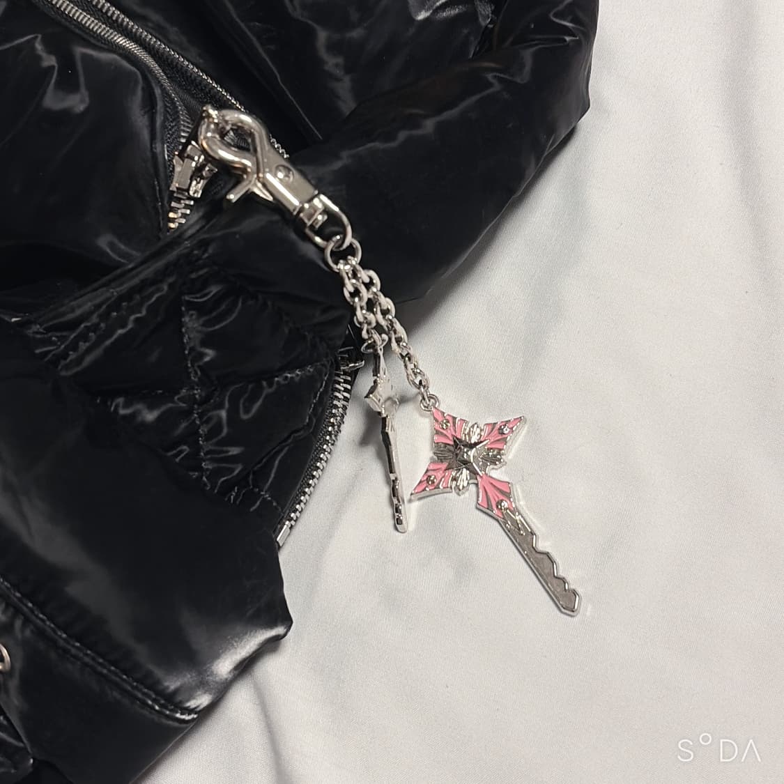 LEEY 셔링 숄더 패딩백 블랙 상품이미지5