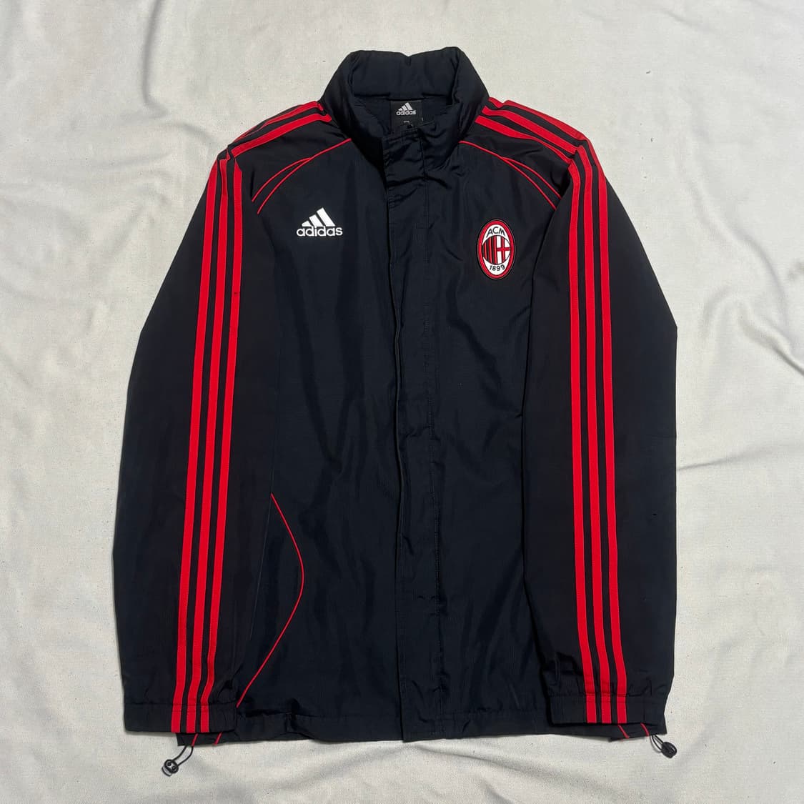105 아디다스 AC밀란 내장후드 블랙 바람막이 상품이미지2