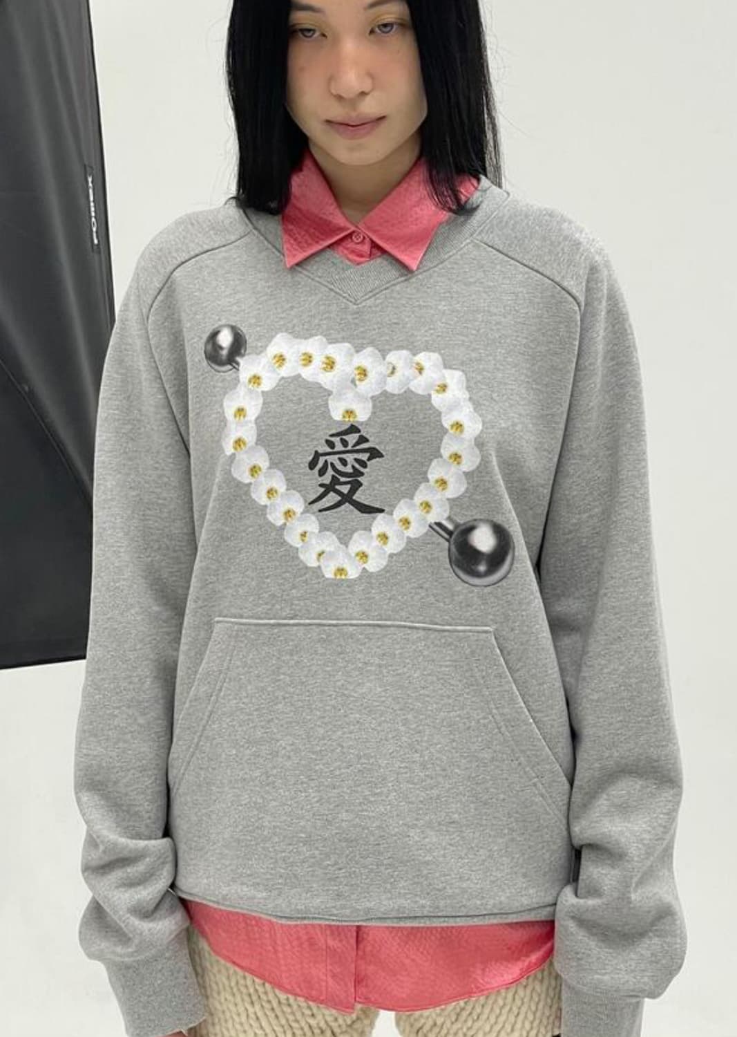 momentel Love Piercing Sweatshirts 상품이미지1