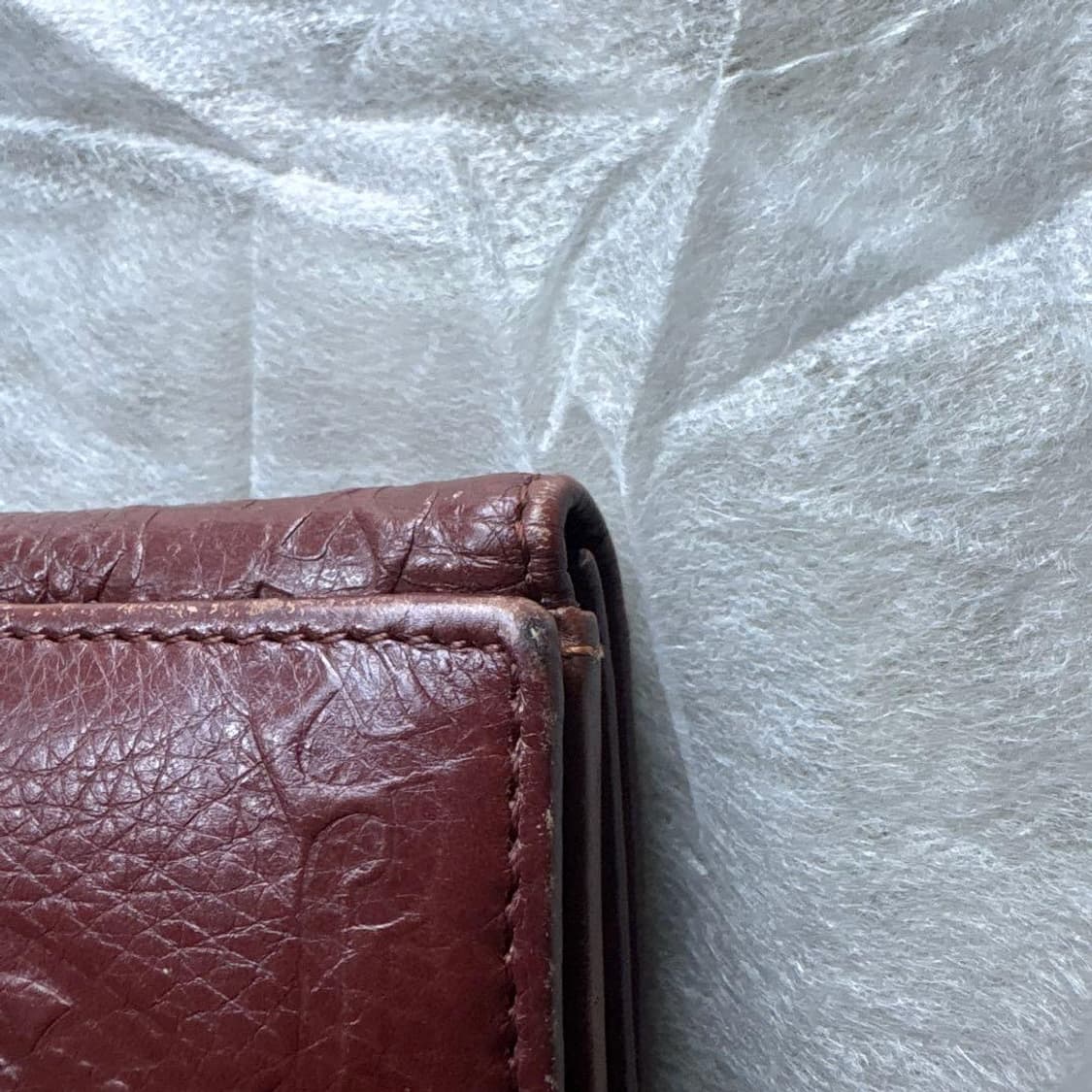 비비안 웨스트우드 ob엠보싱 패턴 레더 지갑 상품이미지4