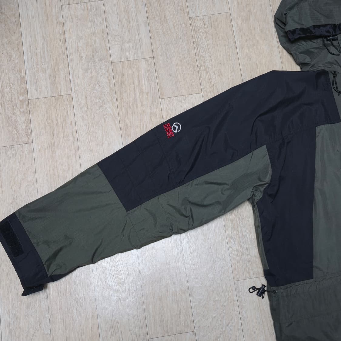 XL)노스페이스 카키 써밋 고어텍스 바람막이 상품이미지4