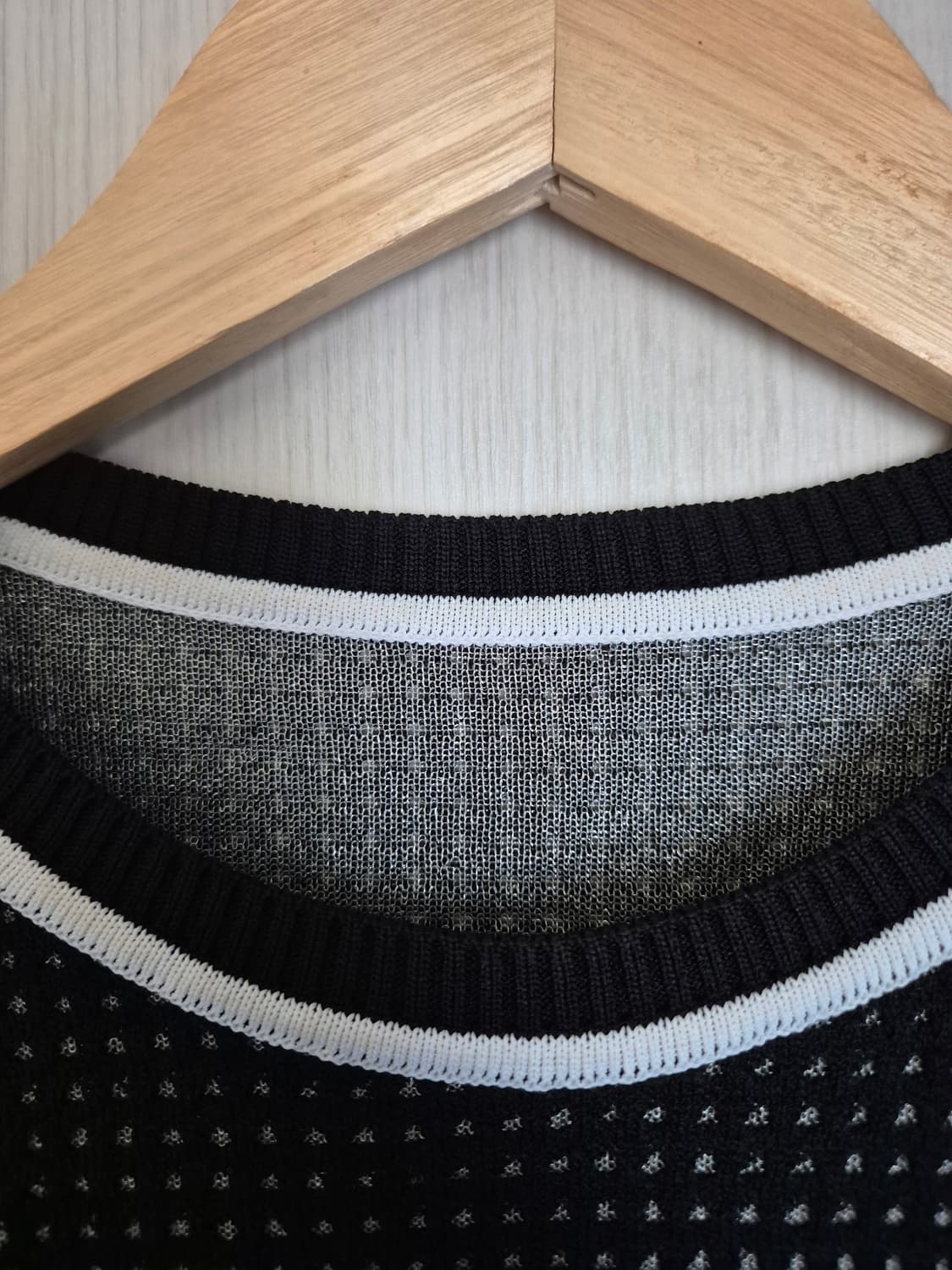 핑(ping) 여성 메쉬 오버레이 라운드넥 니트 100 상품이미지4