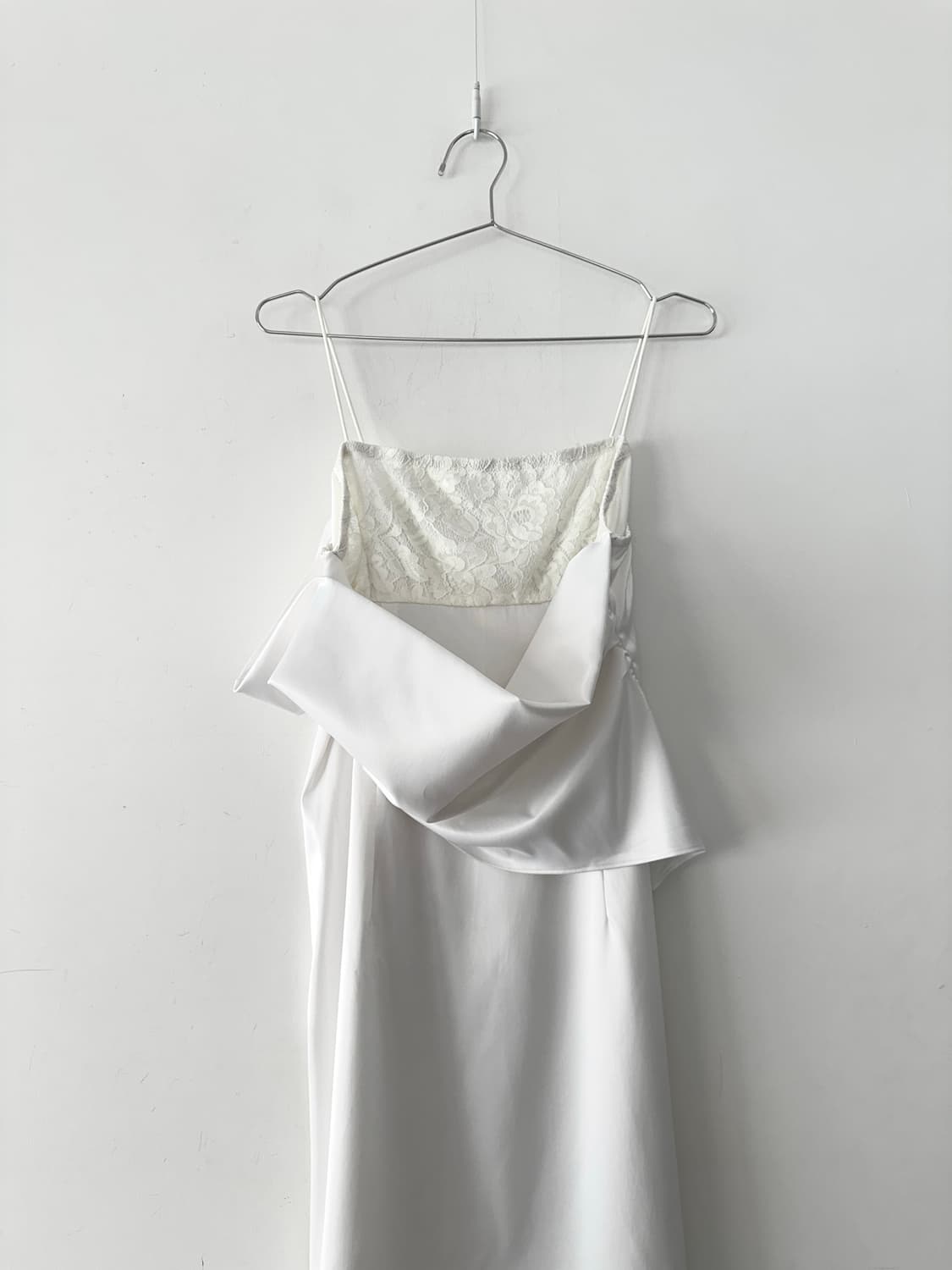 Slip evening unbal ops / white 상품이미지7