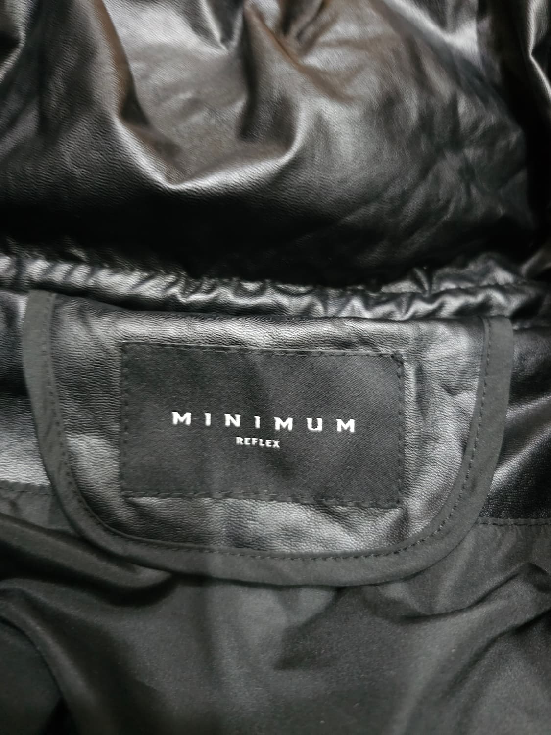 미니멈 블랙 오버핏 웰론패딩 상품이미지6