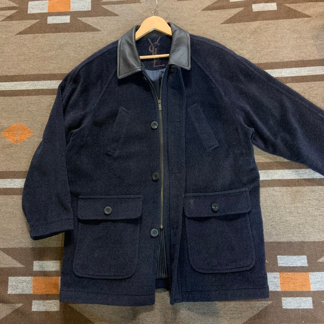 YSL 입생로랑 알파카울 레더카라 맥코트 105 헌팅 상품이미지1