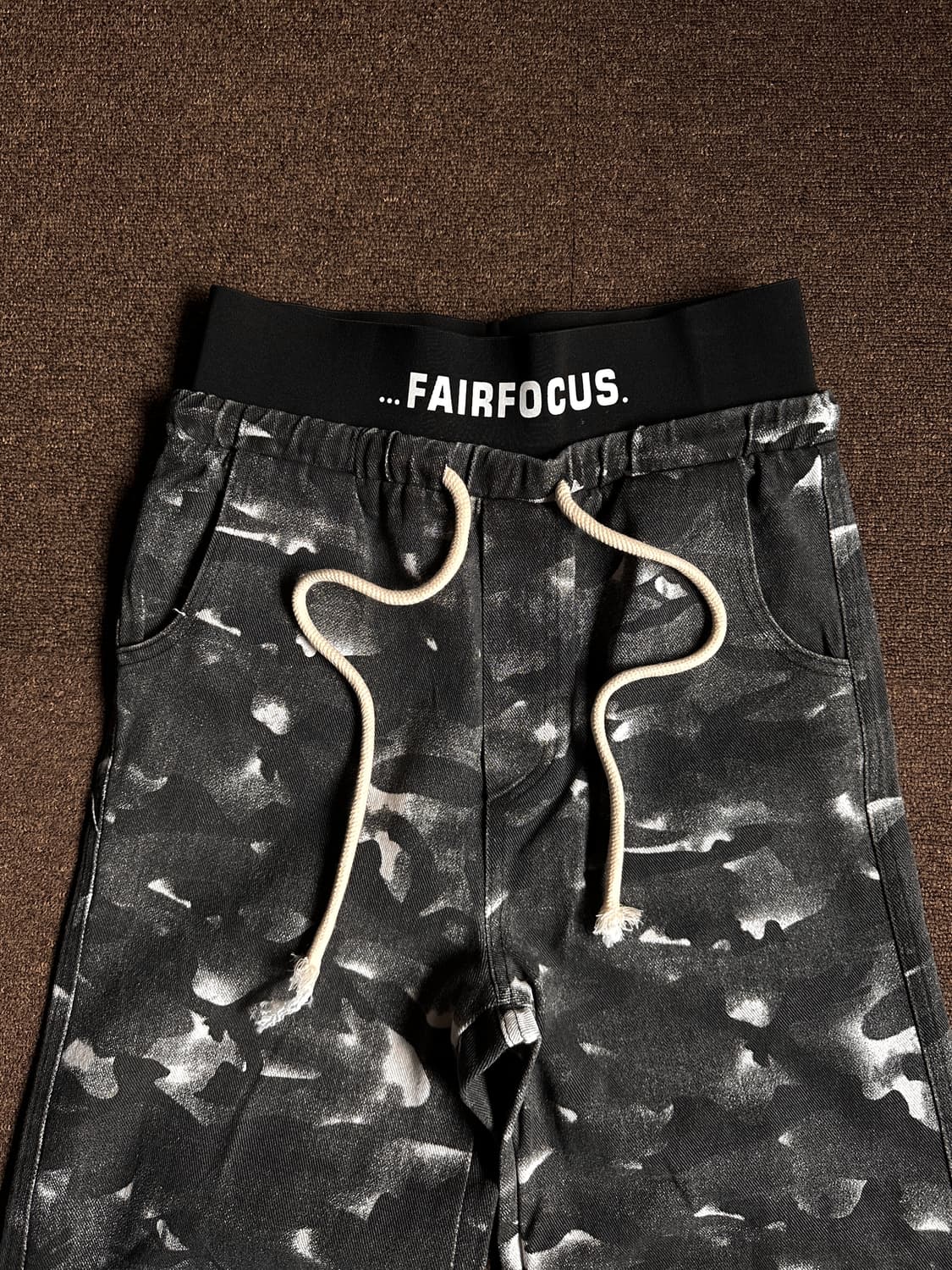 RHNDE 카모 새깅 리프드 플레어 진 상품이미지10