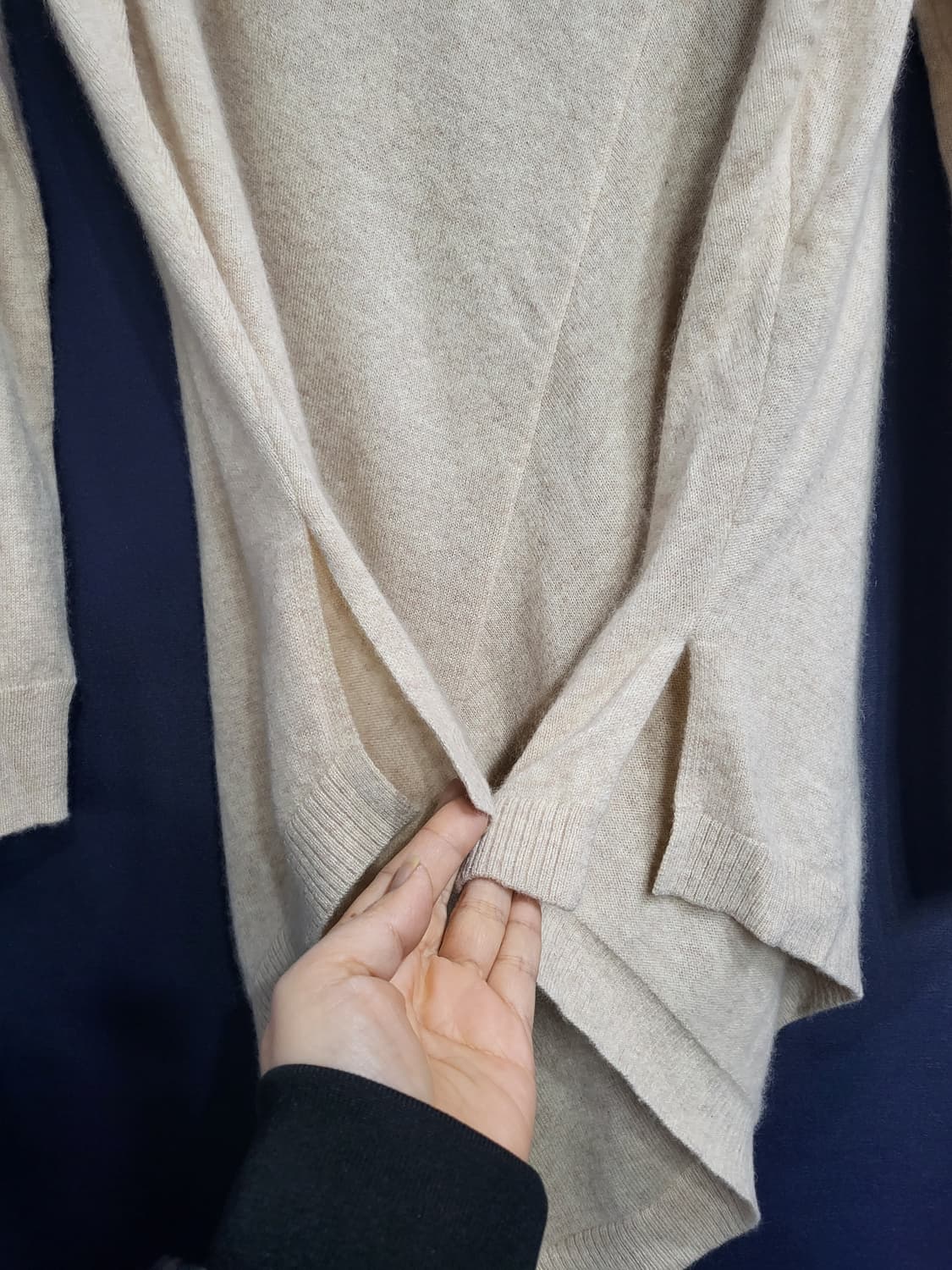 언발란스 캐시미어100%니트 상품이미지4