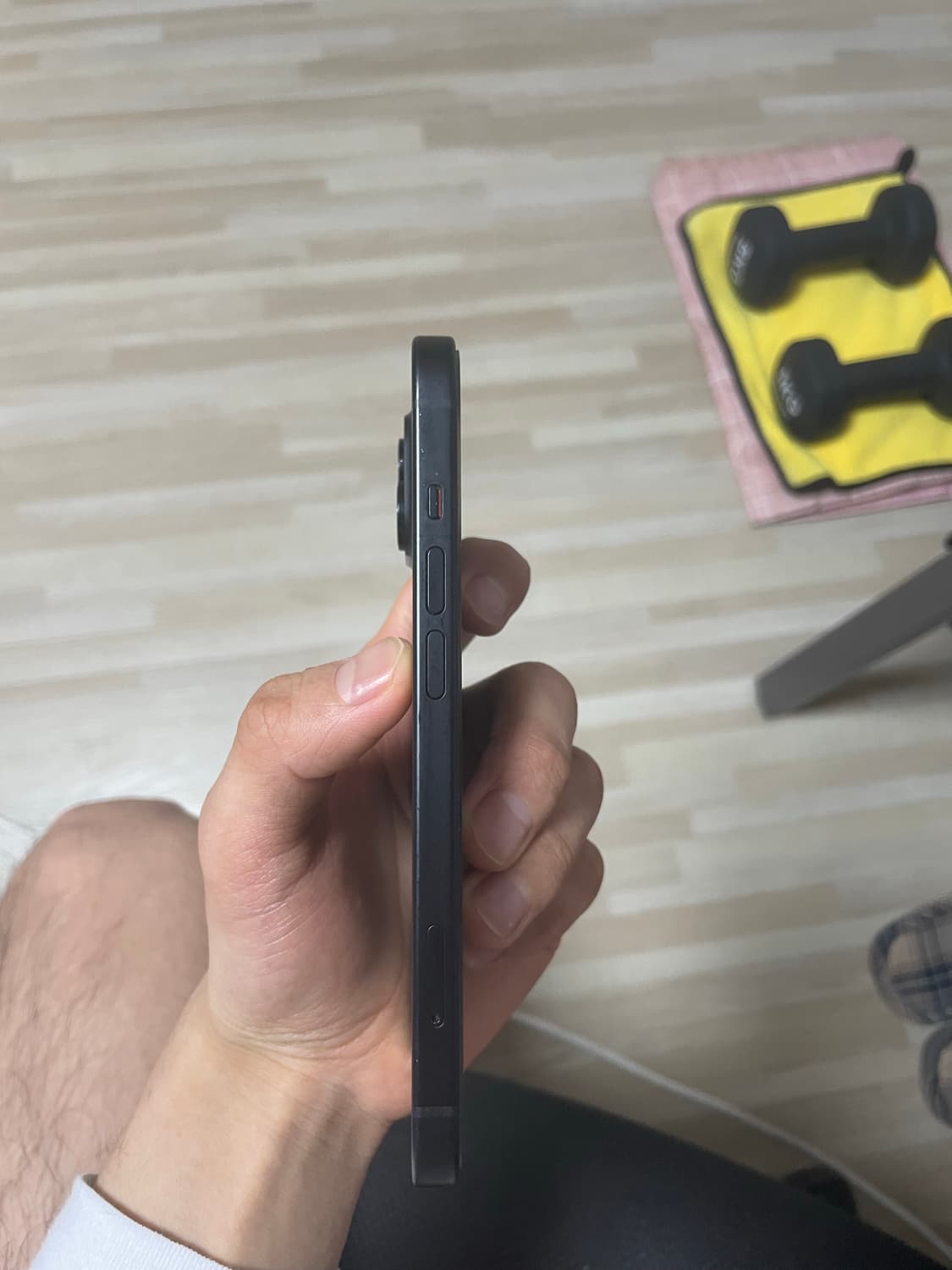 아이폰 15 블랙 128g 상품이미지3