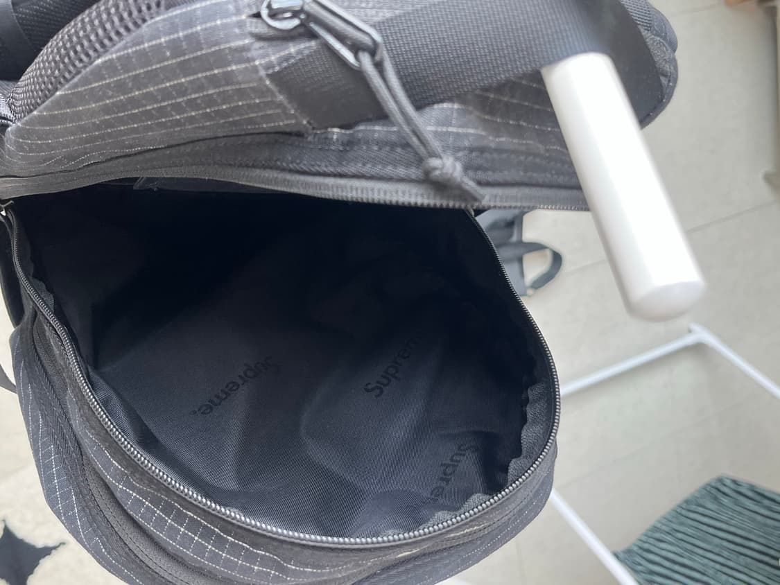 슈프림 백팩 블랙 24ss 상품이미지6