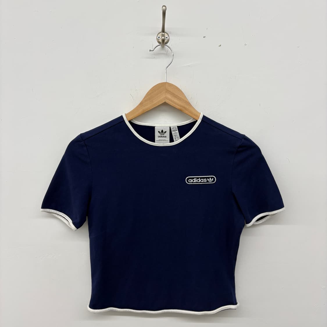아디다스 네이비 크롭 반팔티셔츠 여성S 상품이미지1