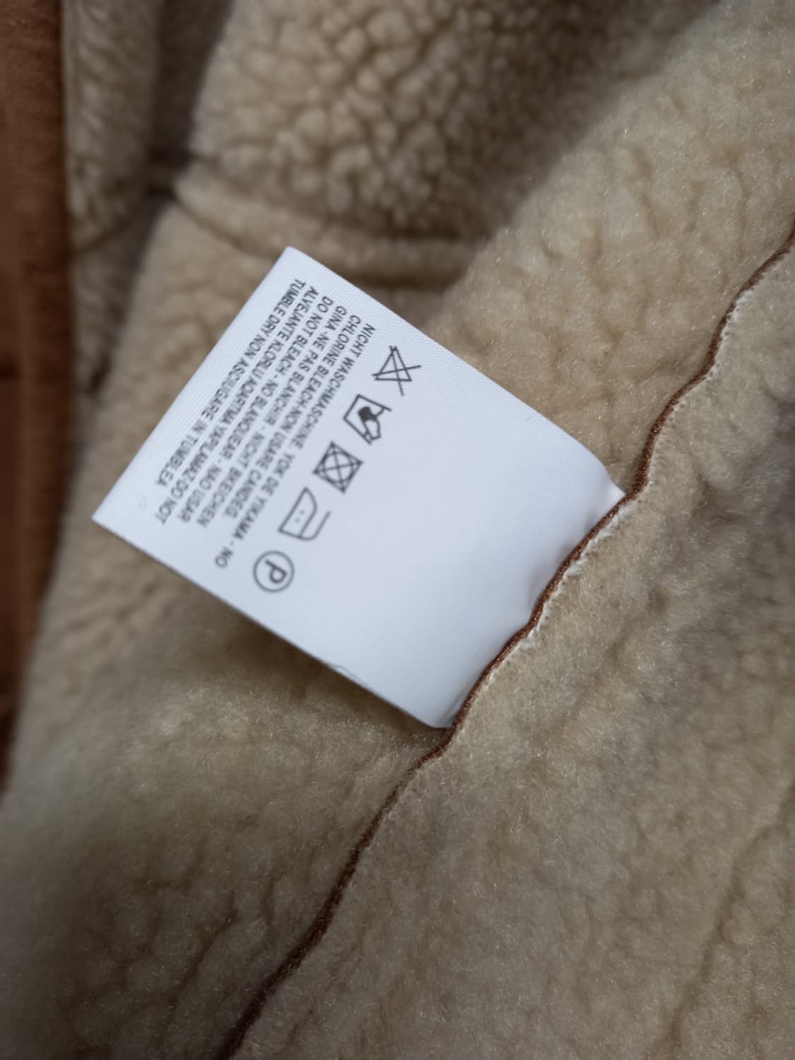 르비에르 LEVIERE 카멜 숏 무스탕 55.44 상품이미지10