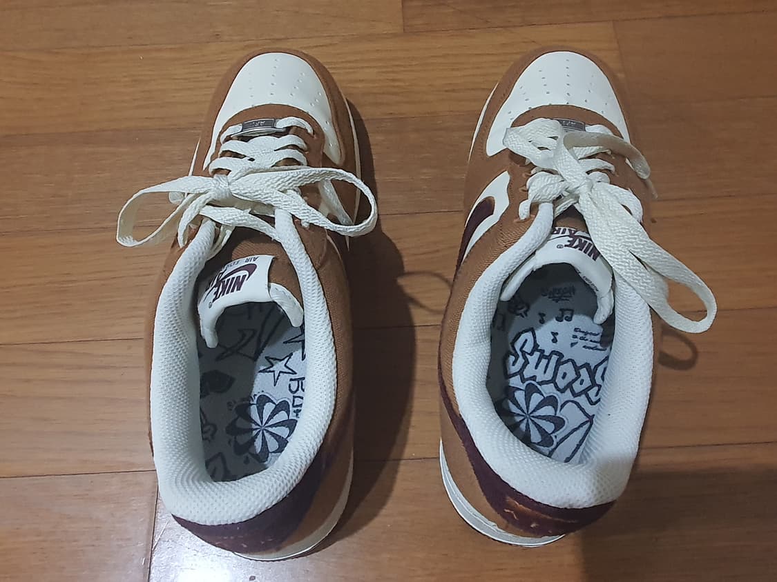 나이키 에어포스 1 브리티시 코코넛 밀크 275 상품이미지3