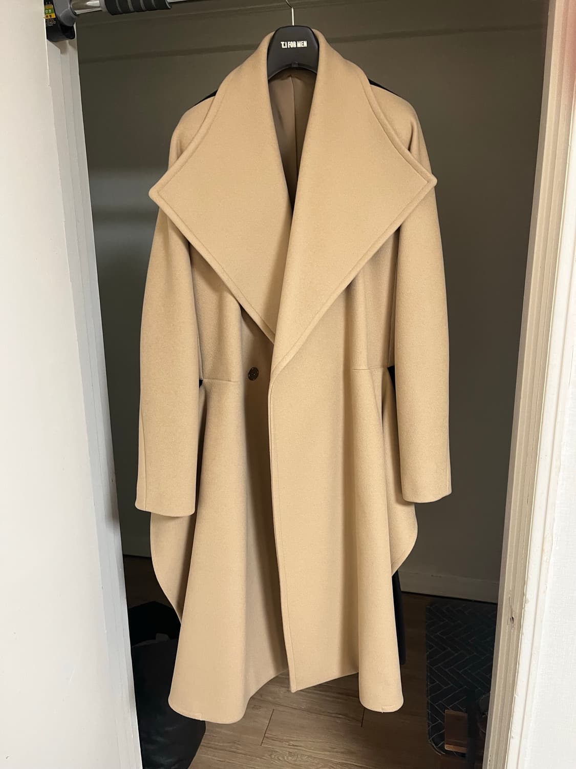 시스템옴므 캠페인코트 팝니다 상품이미지2